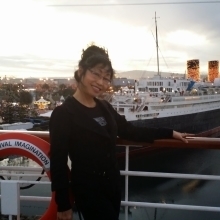 Grace at the cruise -queen mary in the background